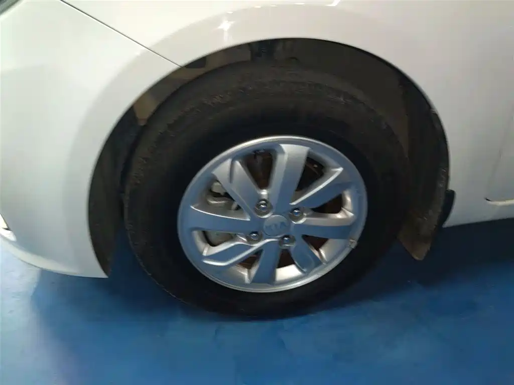 Kia K2 2015 Sedan 1.4L AT GLS фото 25