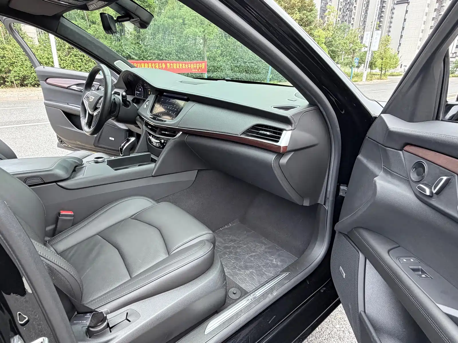 Фото 9 - Cadillac CT6