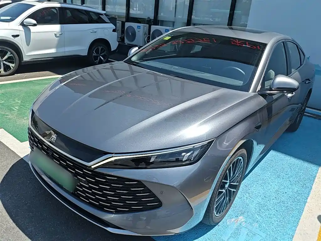 BYD Qin L 2025 DM-i Smart Drive Edition 120KM Excellence Type