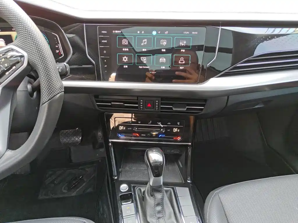 Photo 13 - Volkswagen Passat