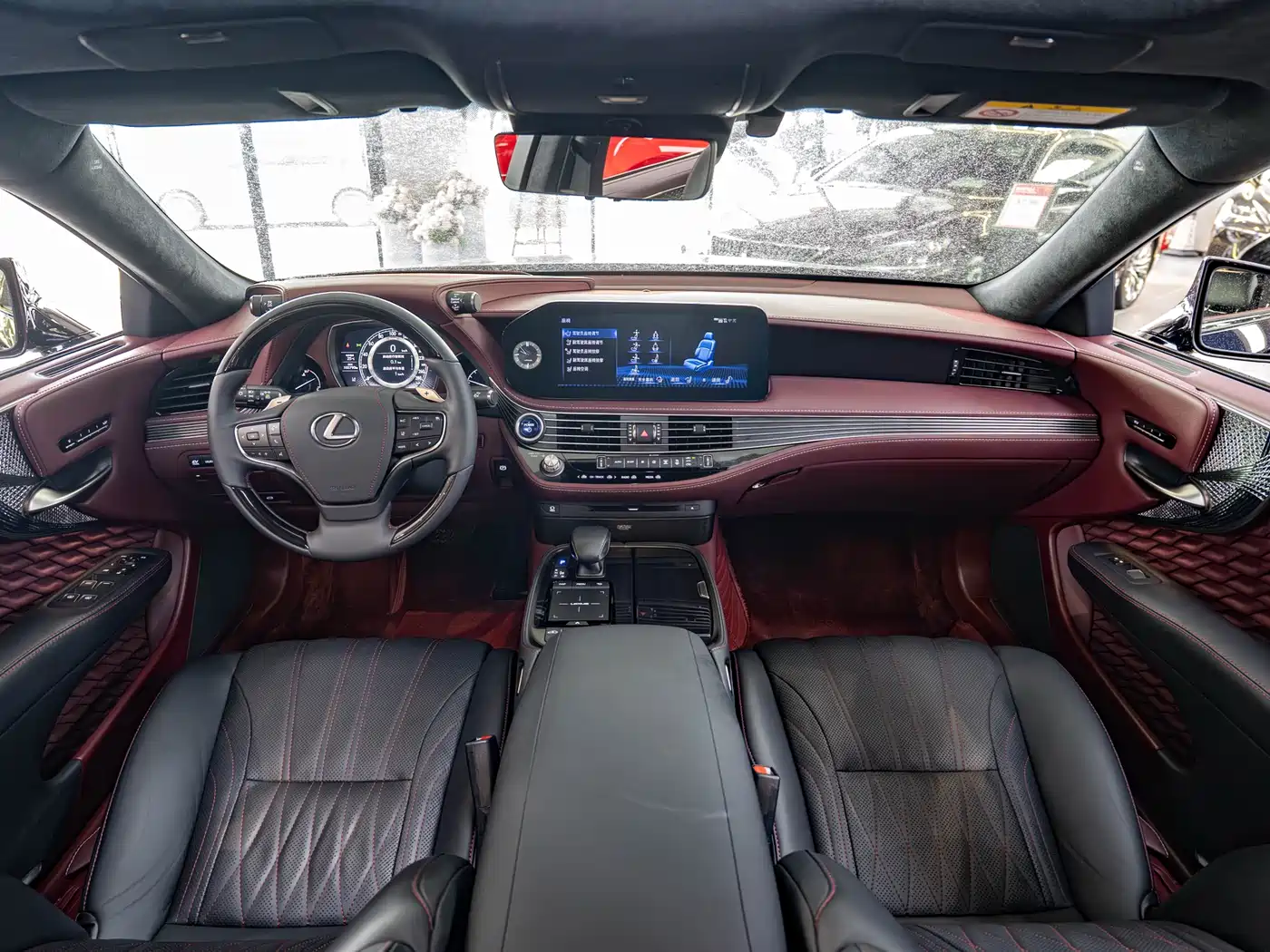 Lexus LS 2021 500h Executive Edition фото 13