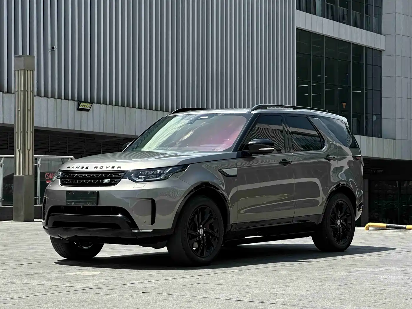 Land Rover Discovery 2017 3.0 SC V6 HSE
