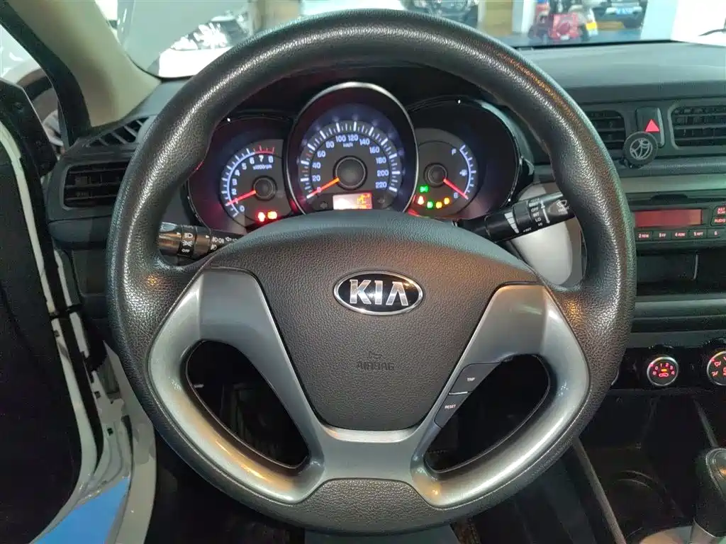 Kia K2 2015 Sedan 1.4L AT GLS фото 7