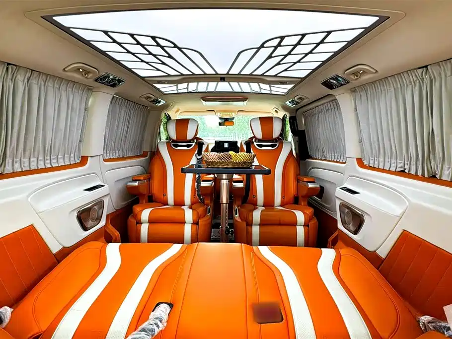 Mercedes-Benz Vito 2023 2.0T Elite 7-Seater фото 21