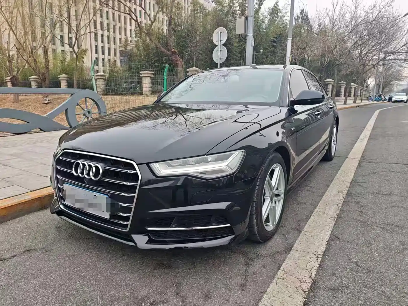 Audi A6L 2018 30th Anniversary 30 FSI Style