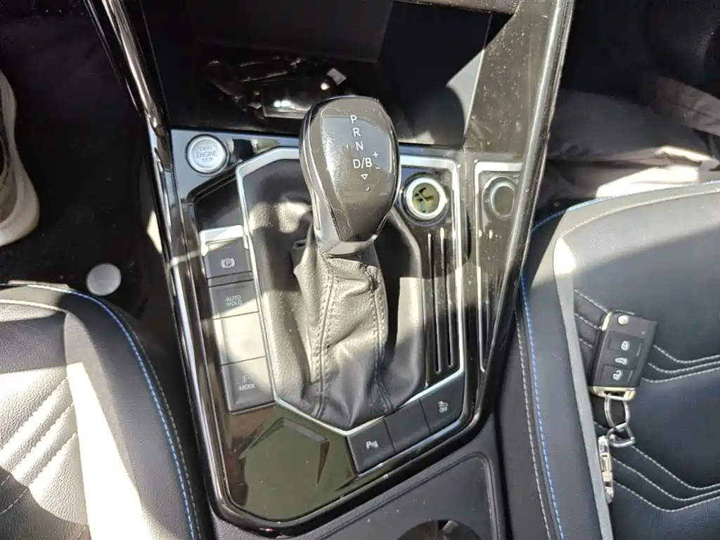 Volkswagen Tayron GTE Plug-in Hybrid 2020 1.4T Premium фото 14