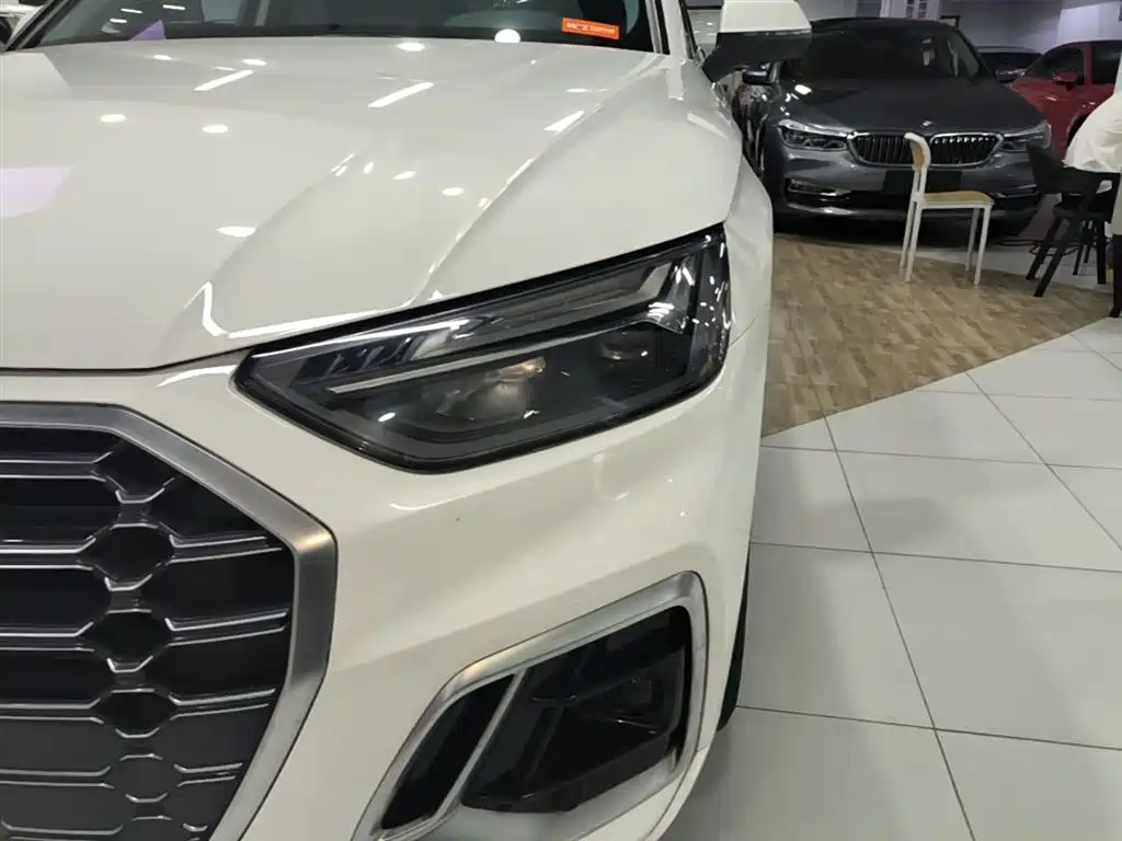 Audi Q5L 2022 40T Luxury Dynamic фото 24
