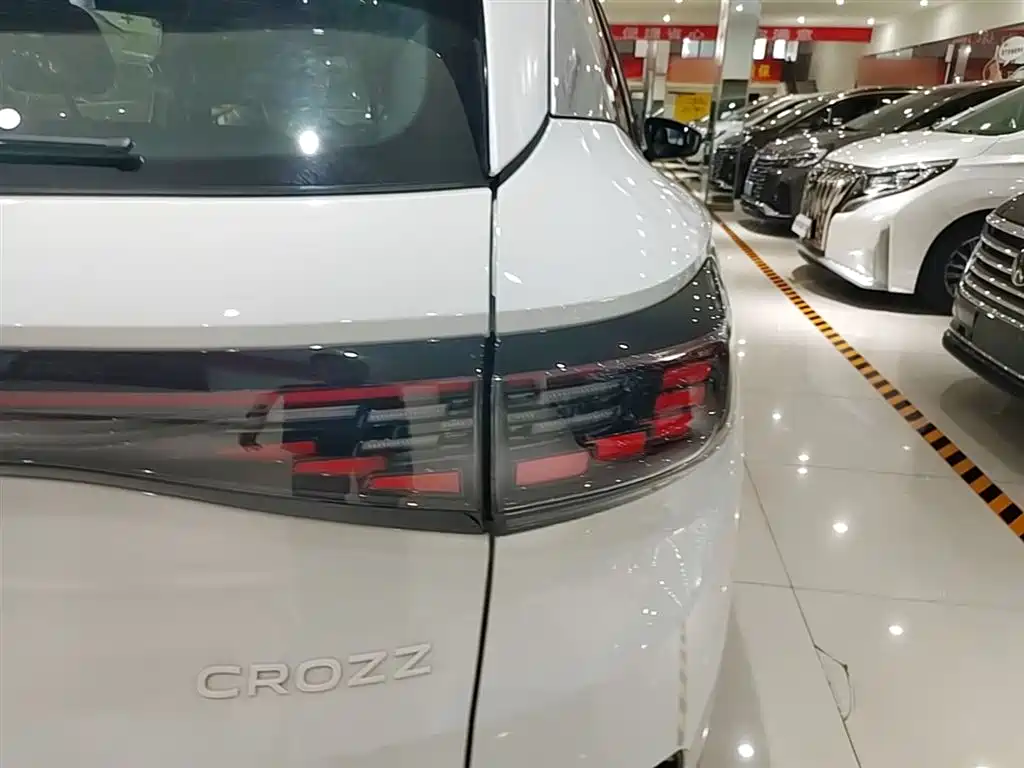 Volkswagen ID.4 CROZZ 2026 Pure Edition фото 8