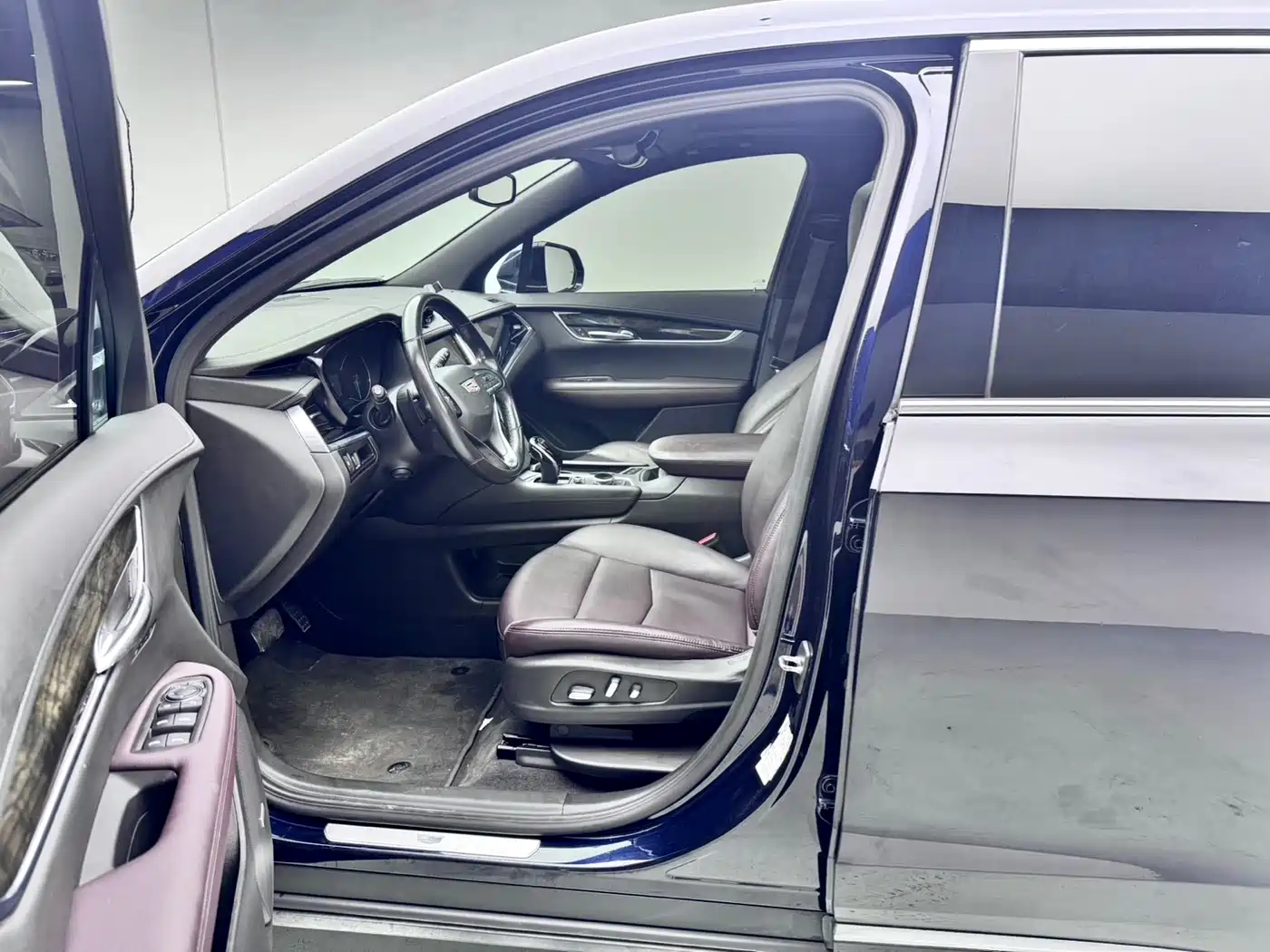Cadillac XT6 2021 2.0T 6-Seater 2WD Luxury Edition фото 10