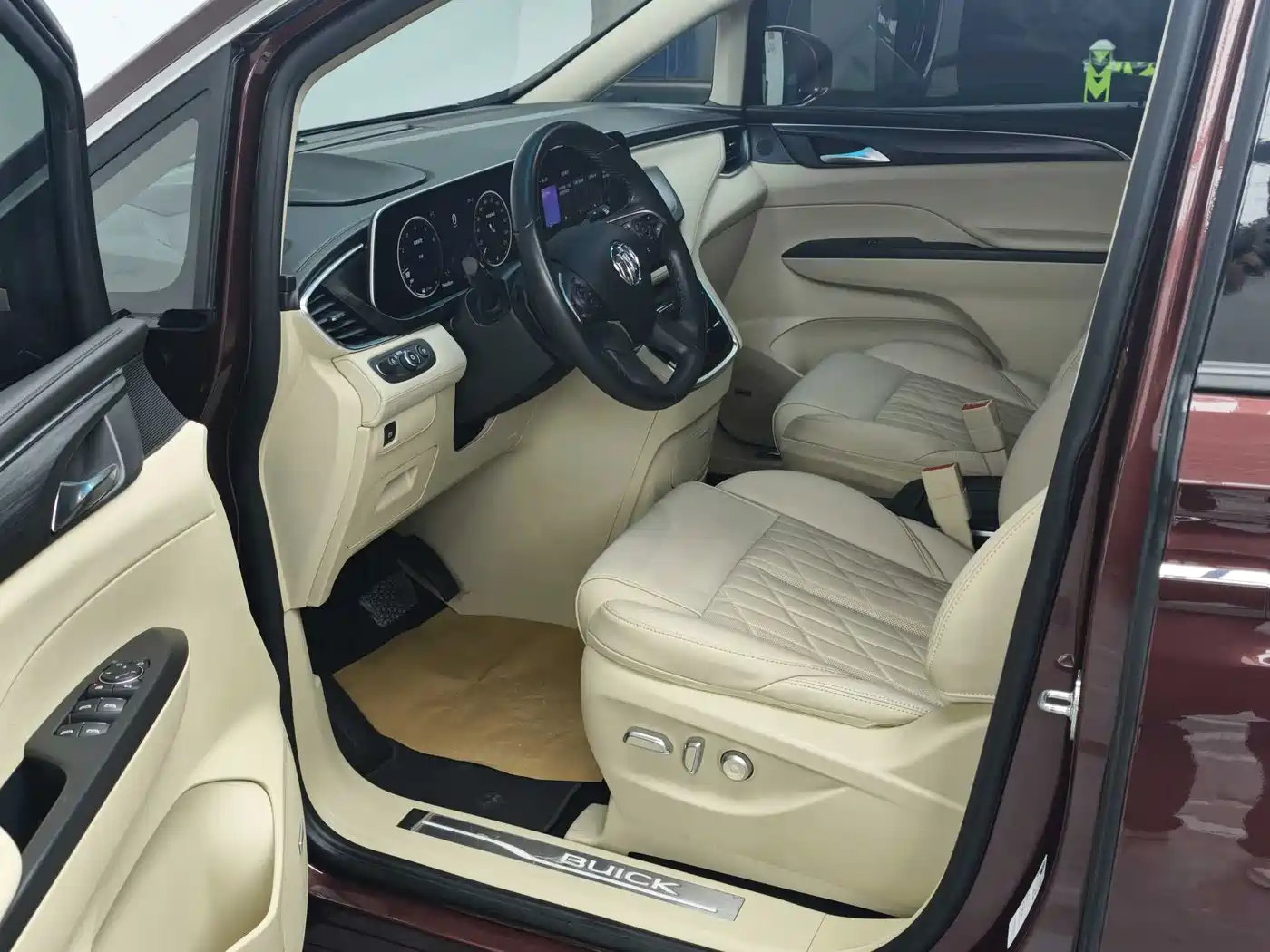 Buick GL8 2022 ES Landmark 653T Flagship фото 9