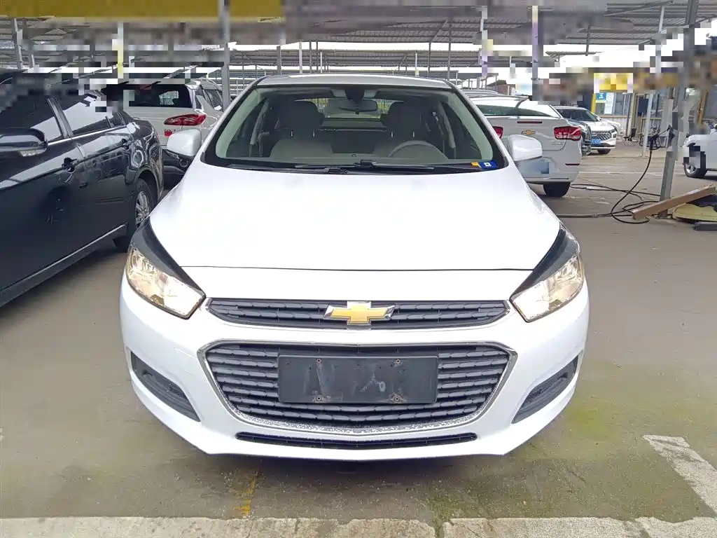 Chevrolet Cruze 2015 1.5L Automatic Fashion Navigation Edition фото 3