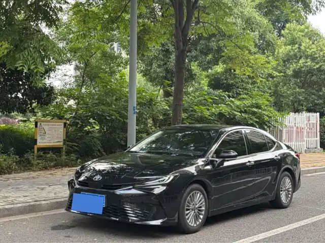 Toyota Camry 2024 Hybrid 2.0HGVP Luxury Edition