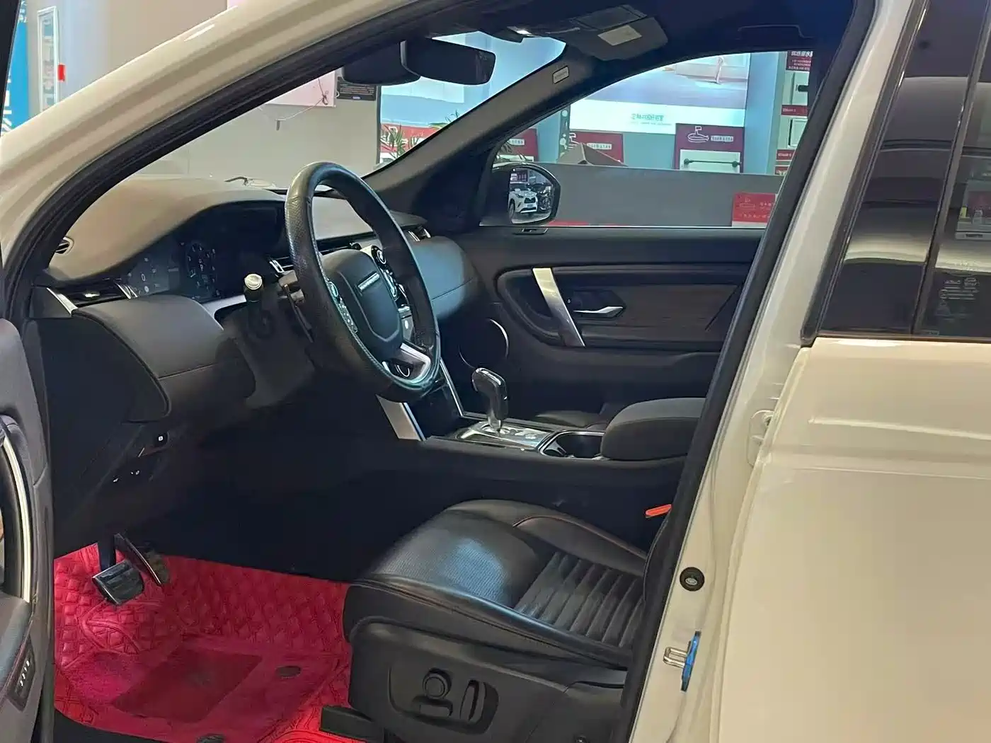 Land Rover Discovery Sport 2020 249PS R-Dynamic Performance Tech 7-seater фото 4