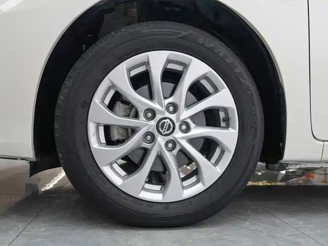 Nissan Sylphy 2022 Classic 1.6XE CVT Comfort Edition — фото 5