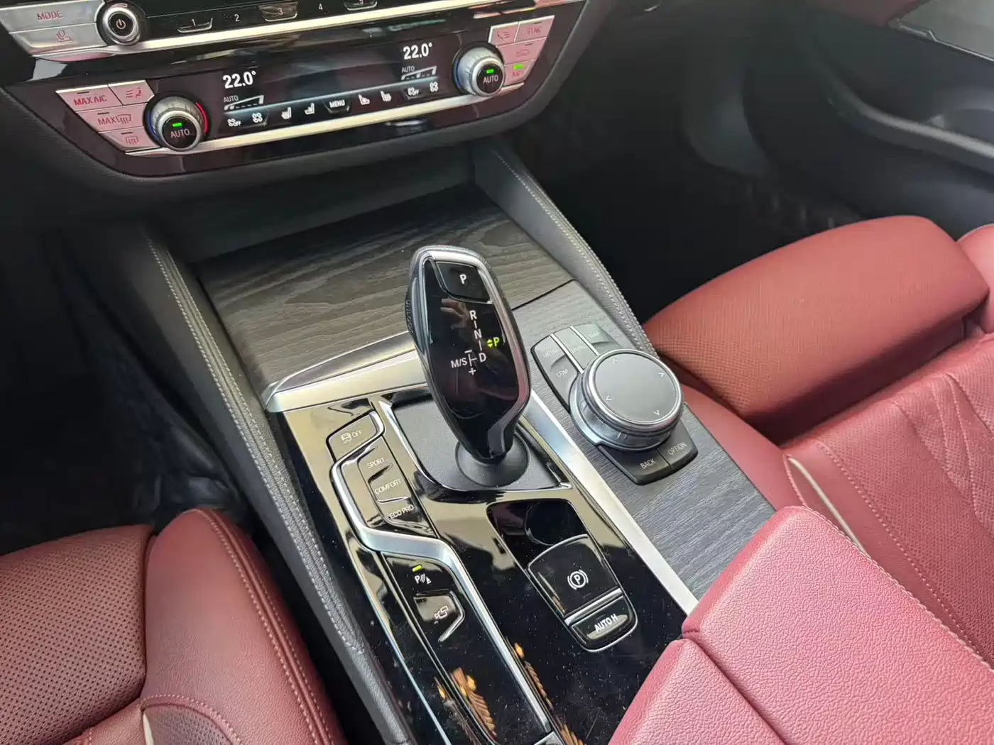 BMW 5 Series 2022 530Li Exclusive M Sport Package фото 15