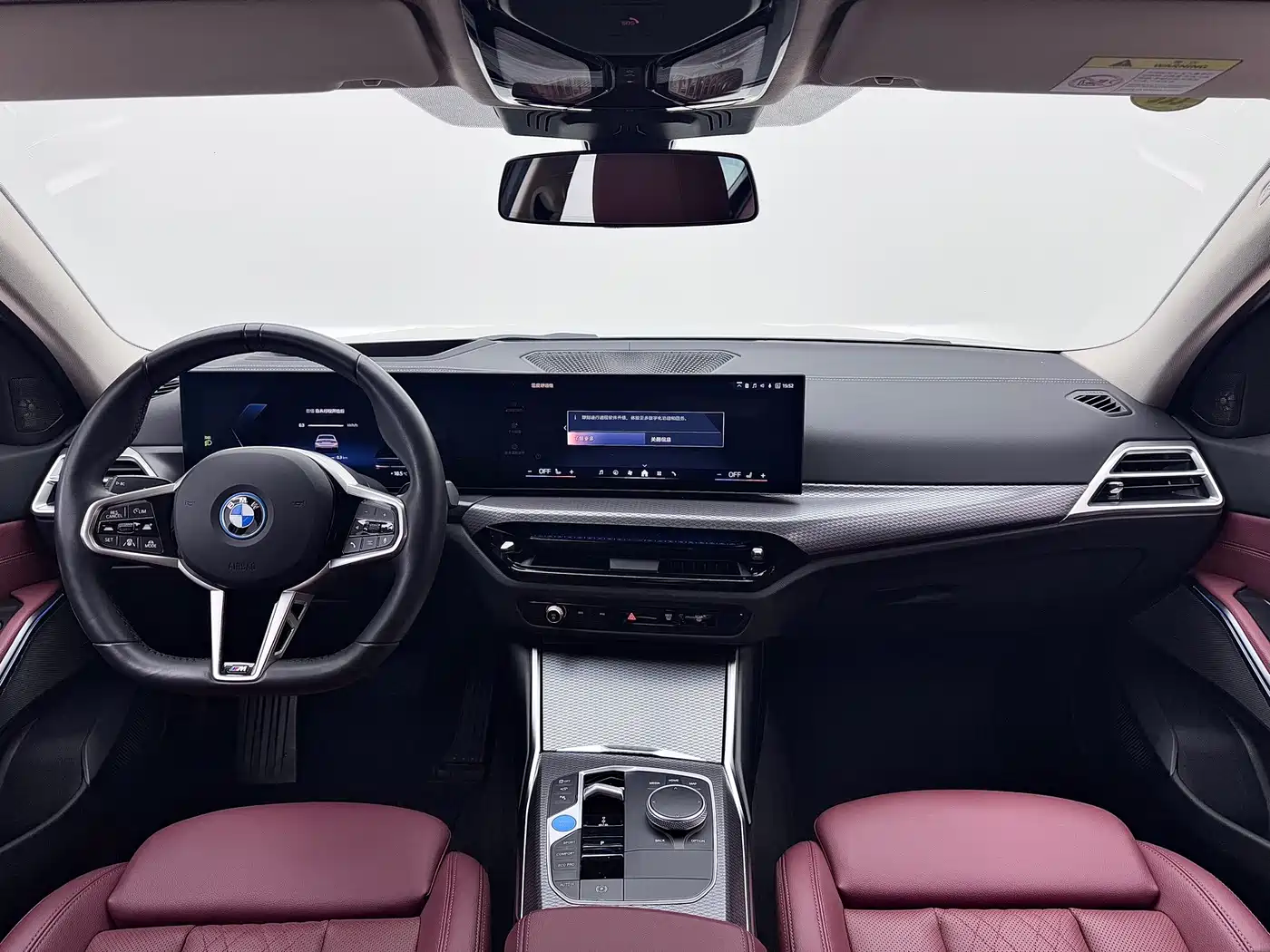 Фото 12 - BMW i3