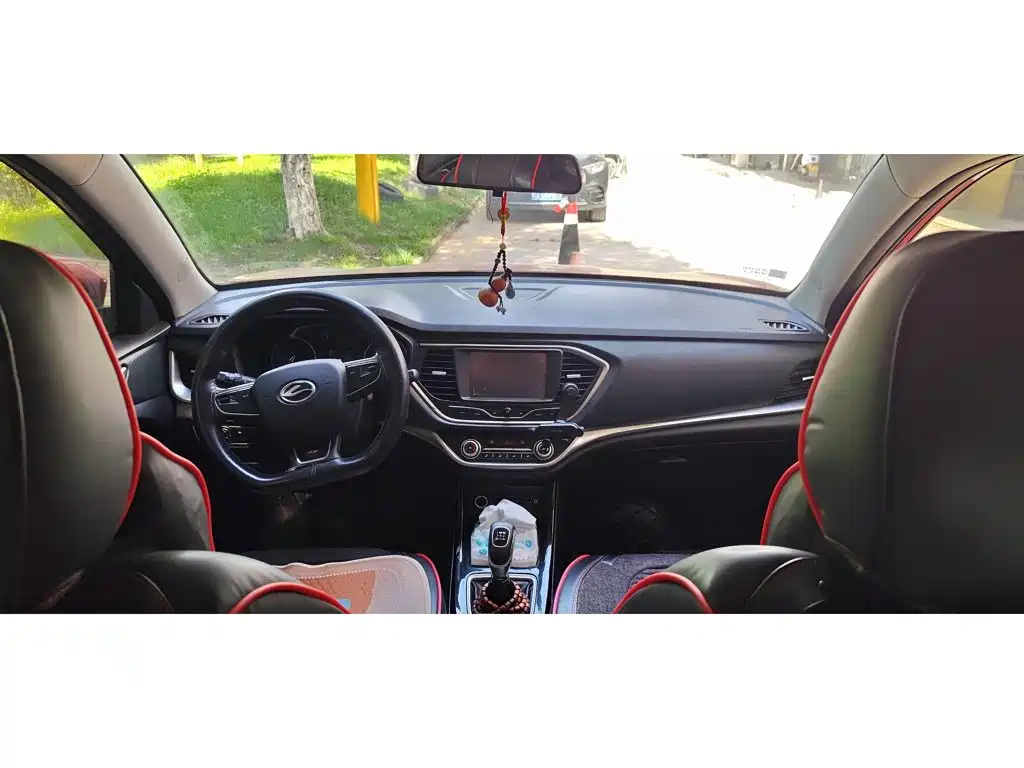 Landwind X2 2018 2017 1.6L Manual Sharp Edition