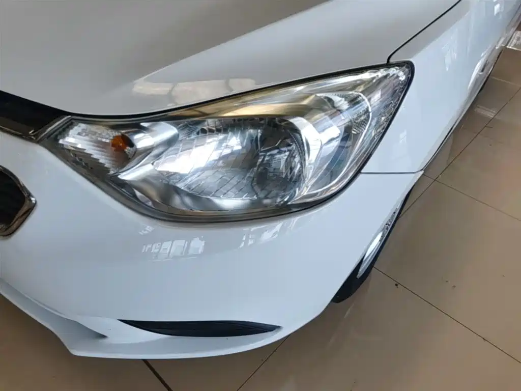 Chevrolet Sail 2018 Sail 3 1.3L AMT Ideal фото 24