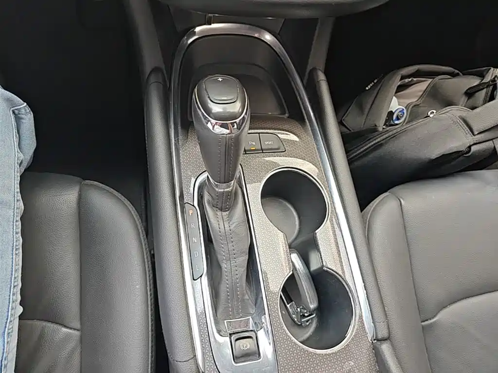 Chevrolet Malibu XL 2017 1.5T Auto Sport Edition фото 14