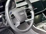 Фото 4 - Audi A8