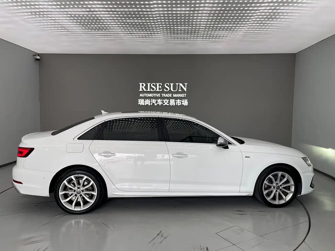 Audi A4L 2019 40 TFSI Sport (China V) фото 11