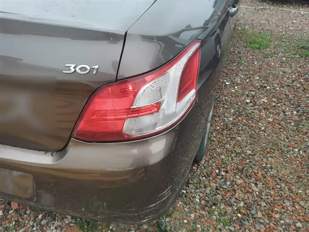 Peugeot 301 2014 1.6L Manual Comfort Edition фото 24
