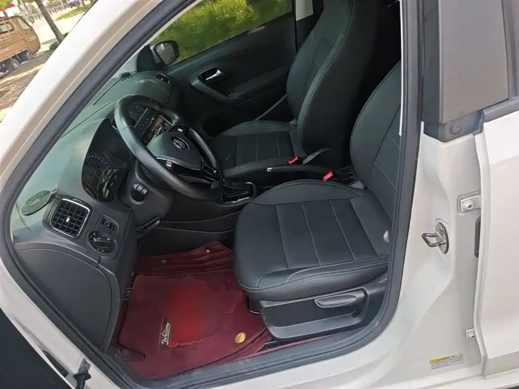Volkswagen Polo 2018 1.5L Auto Comfort фото 15