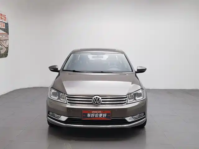 Volkswagen Magotan 2012 Facelift 1.8TSI Luxury — фото 3