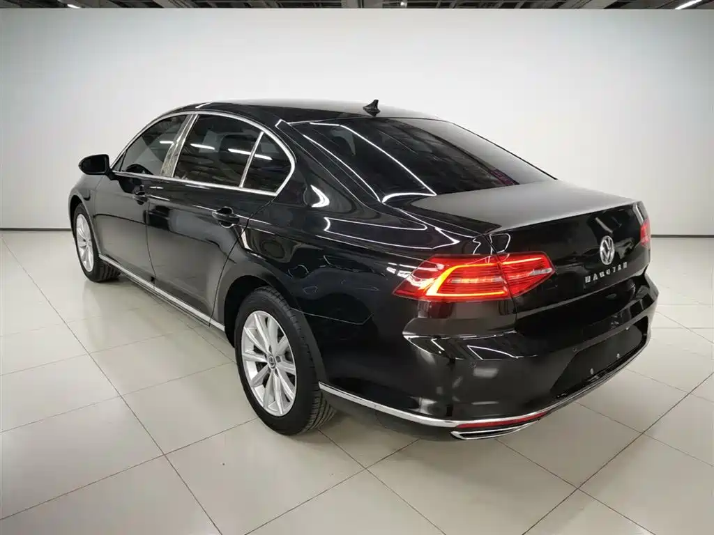Volkswagen Magotan 2019 280TSI DSG Leading China V фото 23