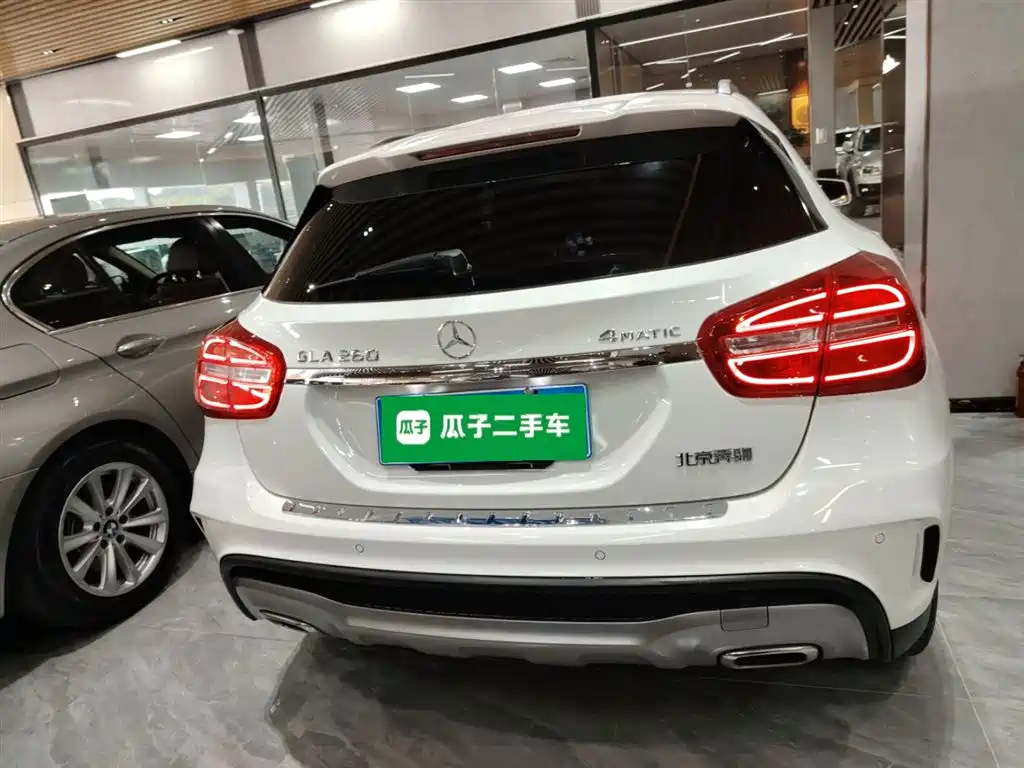 Mercedes-Benz GLA 2015 GLA 260 4MATIC Sport фото 4