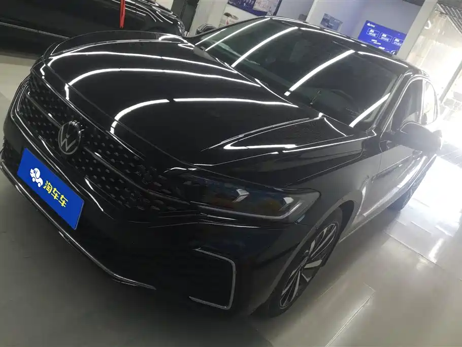 Volkswagen Passat 2022 330TSI Starlight Elite Edition