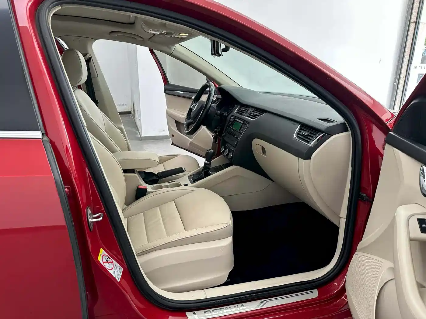 Škoda Octavia 2015 1.6L Automatic逸俊版 фото 4