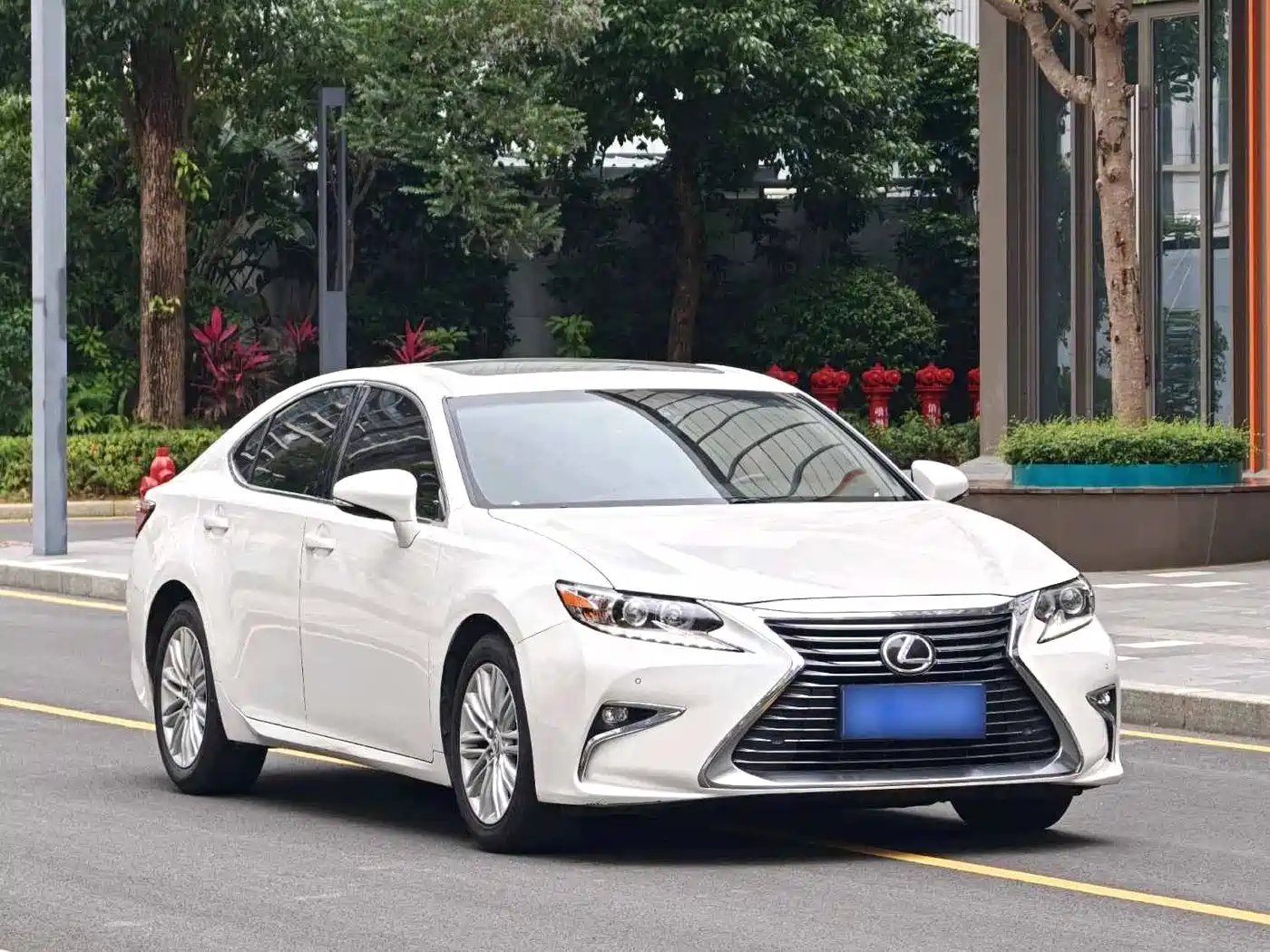 Lexus ES 2015 200 Elite Edition фото 3