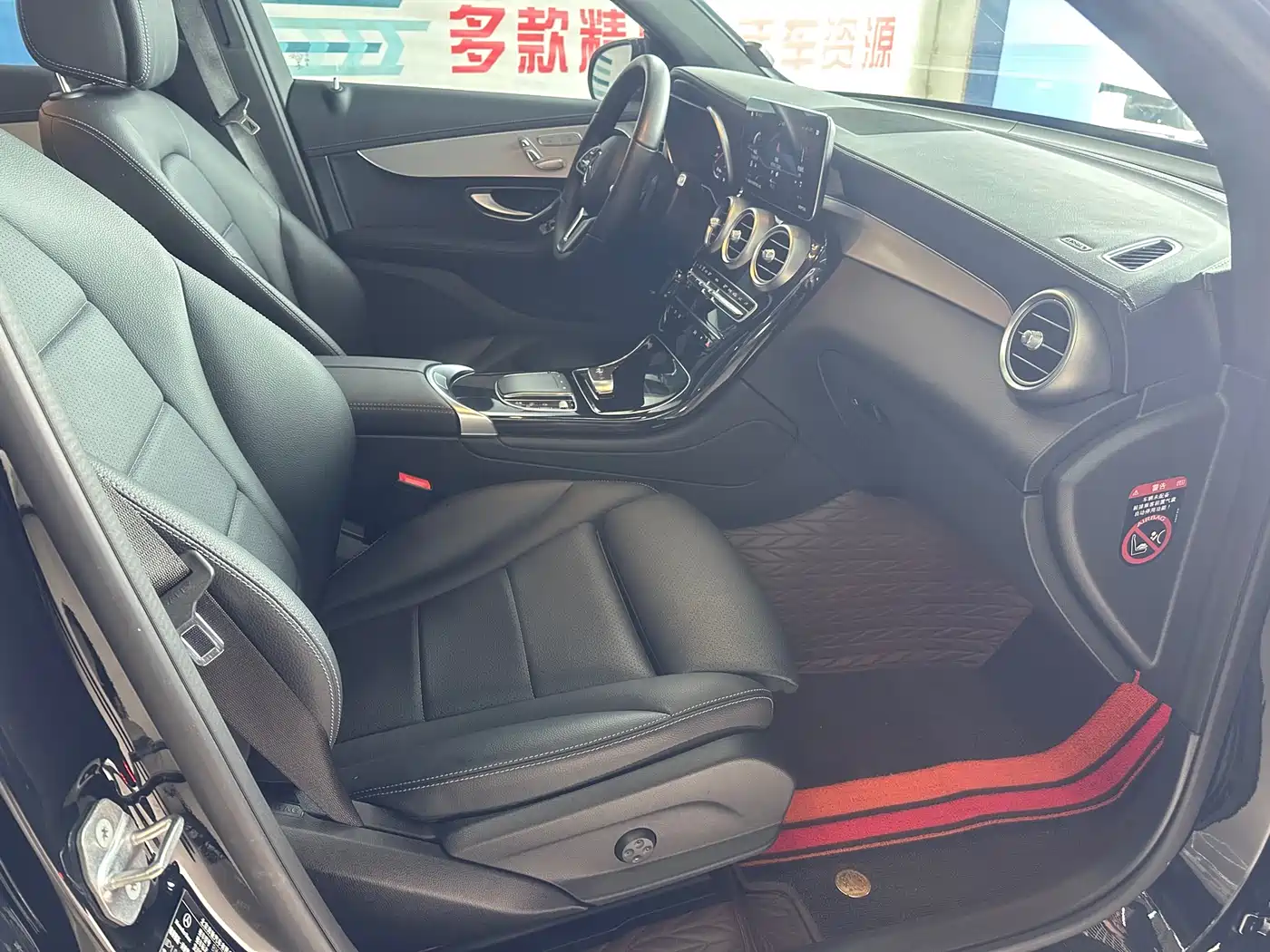 Mercedes-Benz GLC 2022 Facelift III GLC 260 L 4MATIC Dynamic фото 14