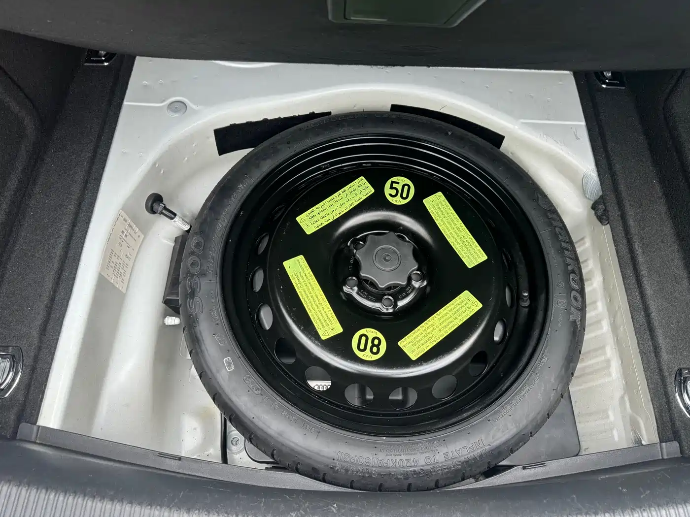 Photo 23 - Audi A4L