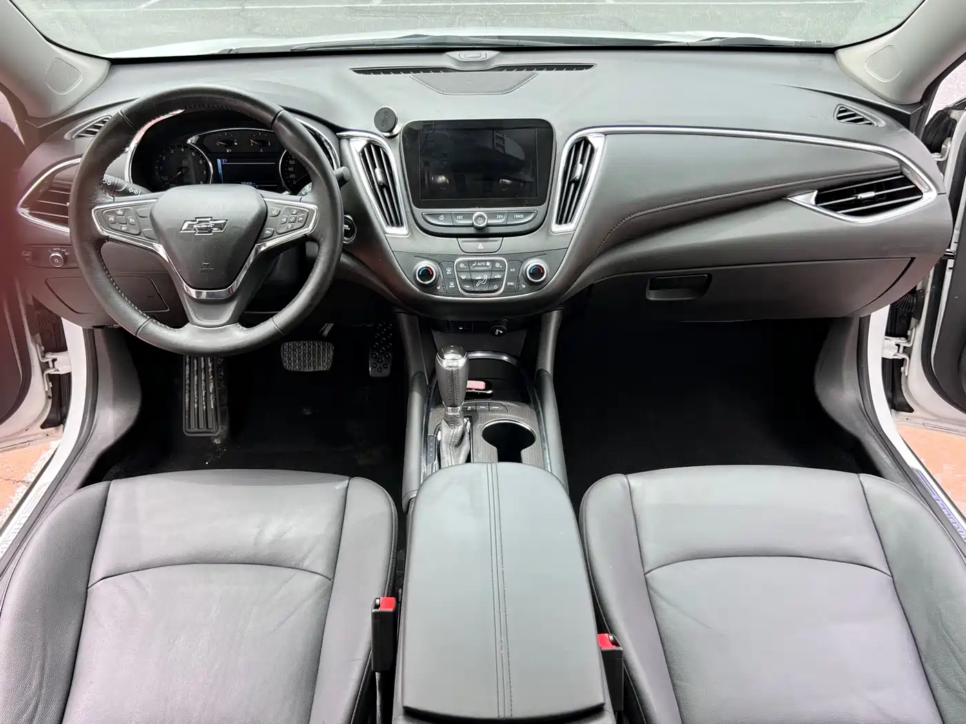 Chevrolet Malibu XL 2017 1.5T DCT Prestige Edition фото 12