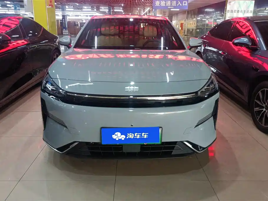 Geely Galaxy Galaxy L6 2023 60km PLUS фото 2
