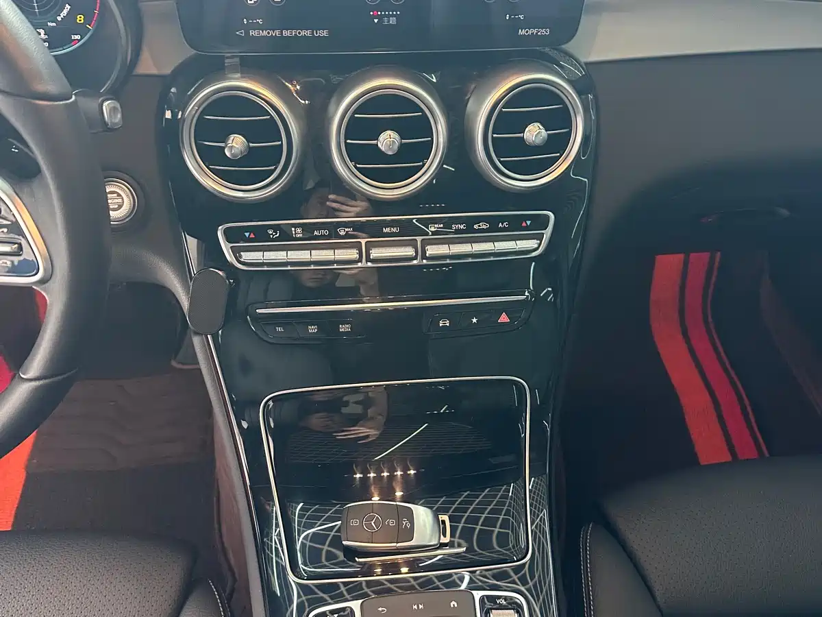 Mercedes-Benz GLC 2022 Facelift III GLC 260 L 4MATIC Dynamic фото 20