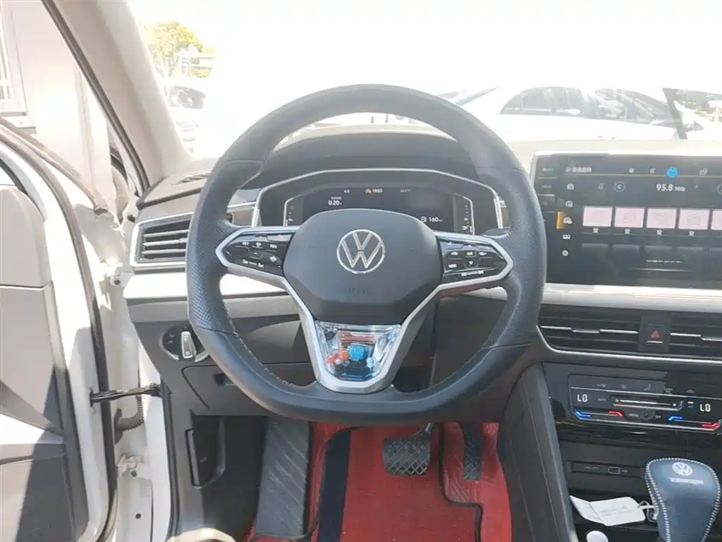 Volkswagen Tiguan L 2023 300TSI Automatic 2WD Smart Enjoyment Edition фото 17