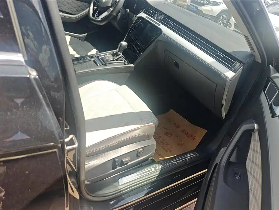 Volkswagen Magotan 2023 Model 2 Million Commemorative Edition 330TSI DSG Luxury фото 8