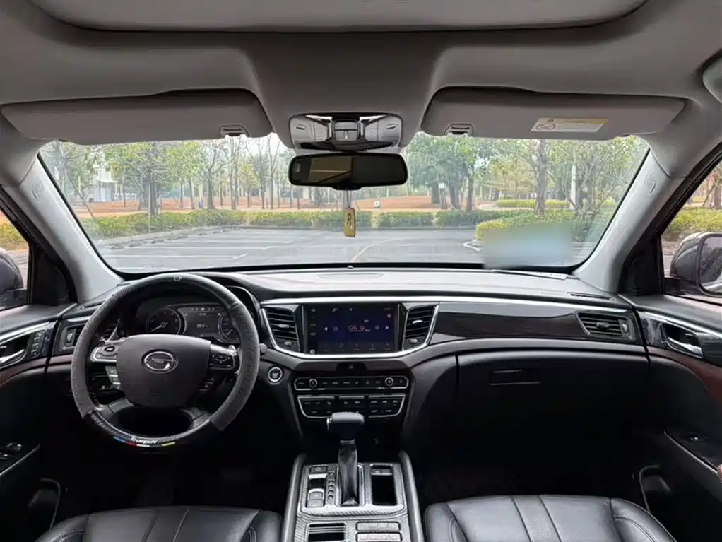 GAC Trumpchi Trumpchi GS8 2017 320T 2WD Luxury Smart Connect (7-seater) фото 13