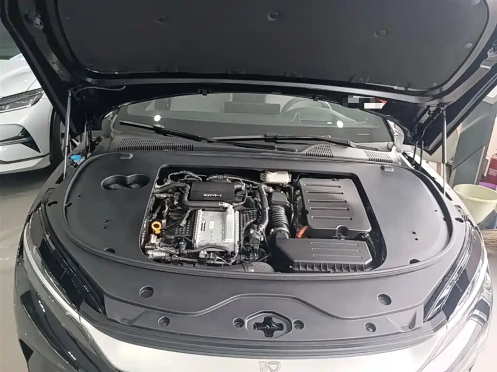 BYD Han 2025 DM-i 125KM LiDAR Smart Driving фото 20