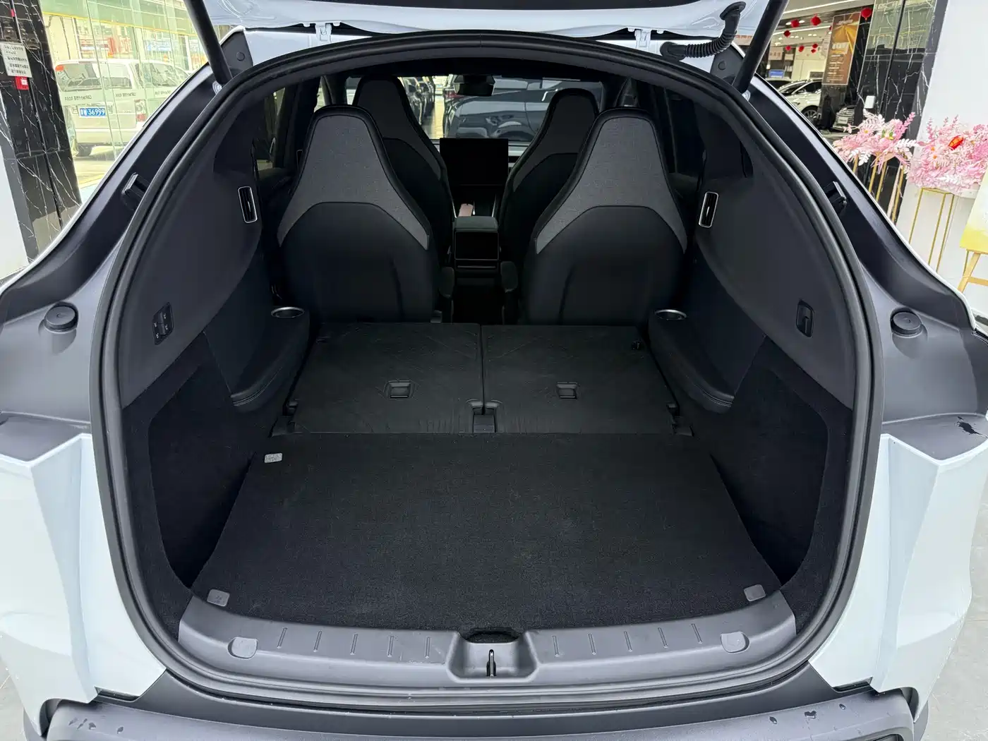 Tesla Model Y L 2026 2025 Facelift Long Range AWD