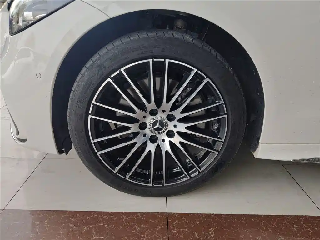 Mercedes-Benz C-Class 2024 Facelift C 260 L Sport фото 25