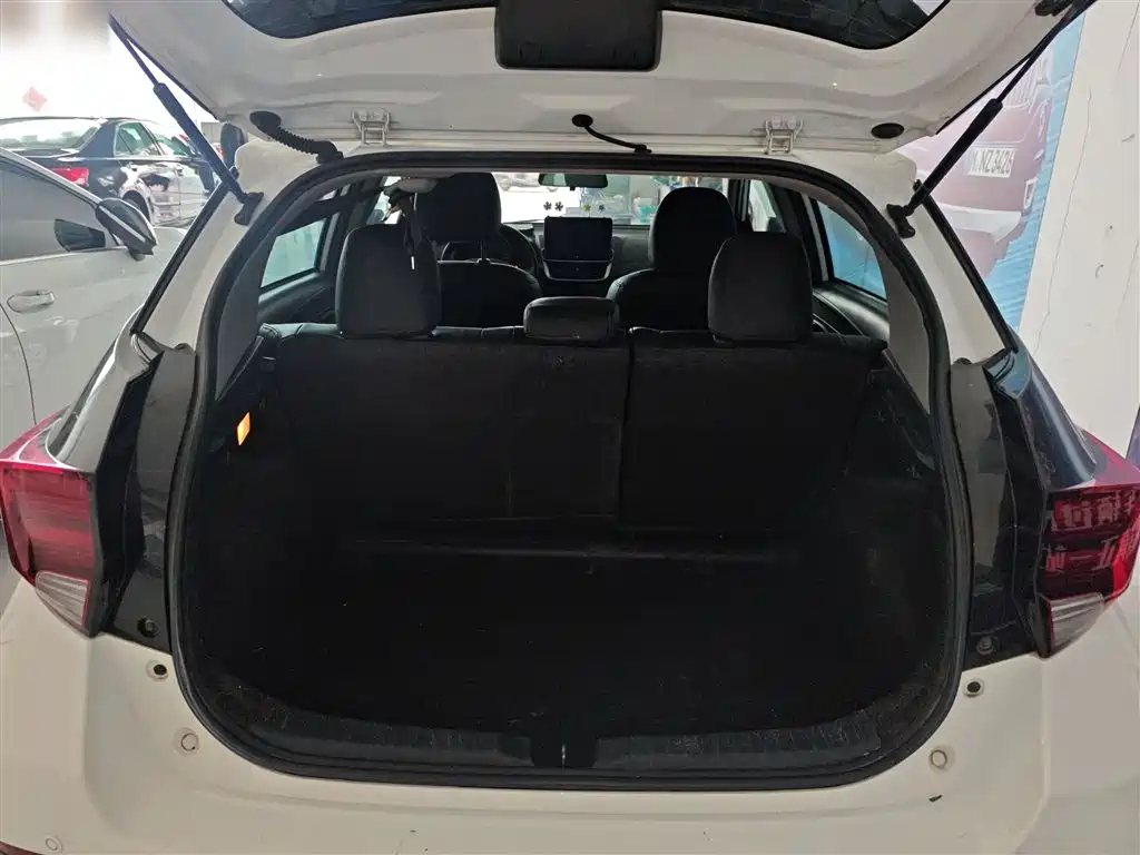 Toyota YARiS L Zhi Xuan 2020 Zhi Xuan X 1.5L CVT Leading фото 15