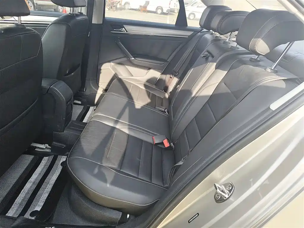 Volkswagen Bora 2017 1.6L Automatic Comfort фото 17
