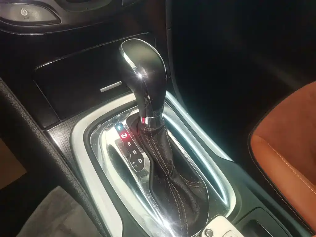 Buick Regal 2015 1.6T Elite Tech Edition фото 14