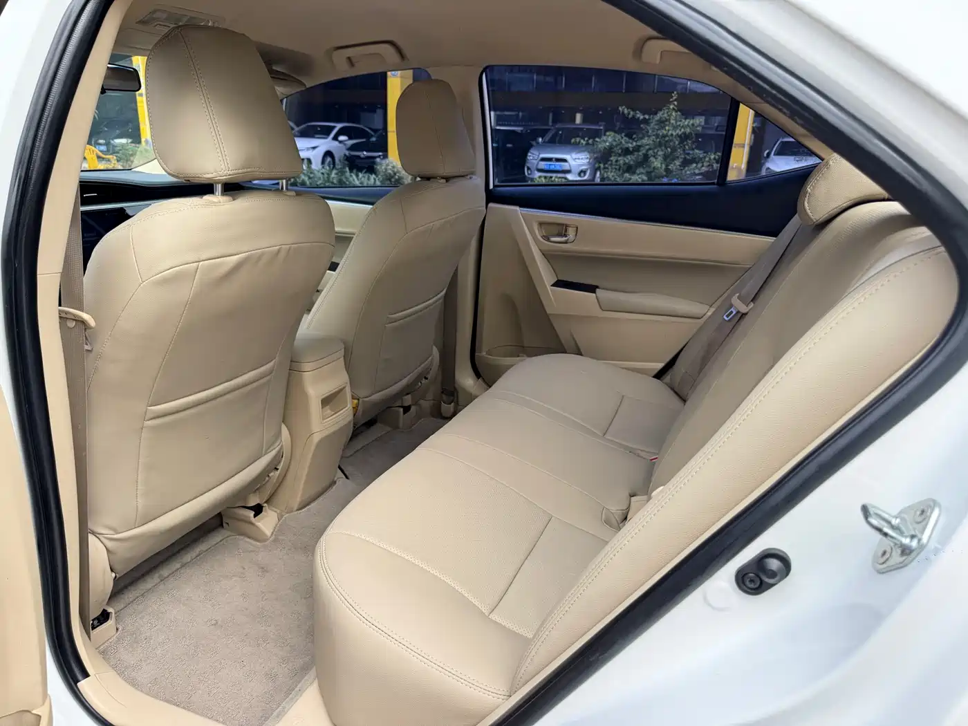 Toyota Corolla 2017 1.2T CVT GL фото 4