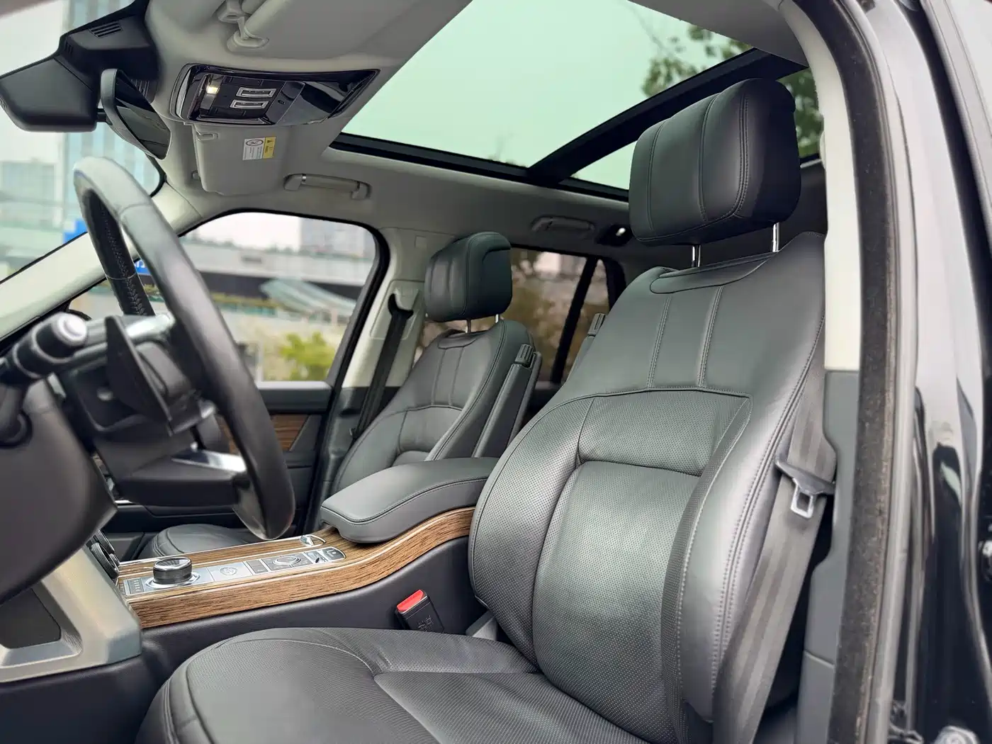 Land Rover Range Rover 2019 3.0 SCV6 Heritage Edition фото 11