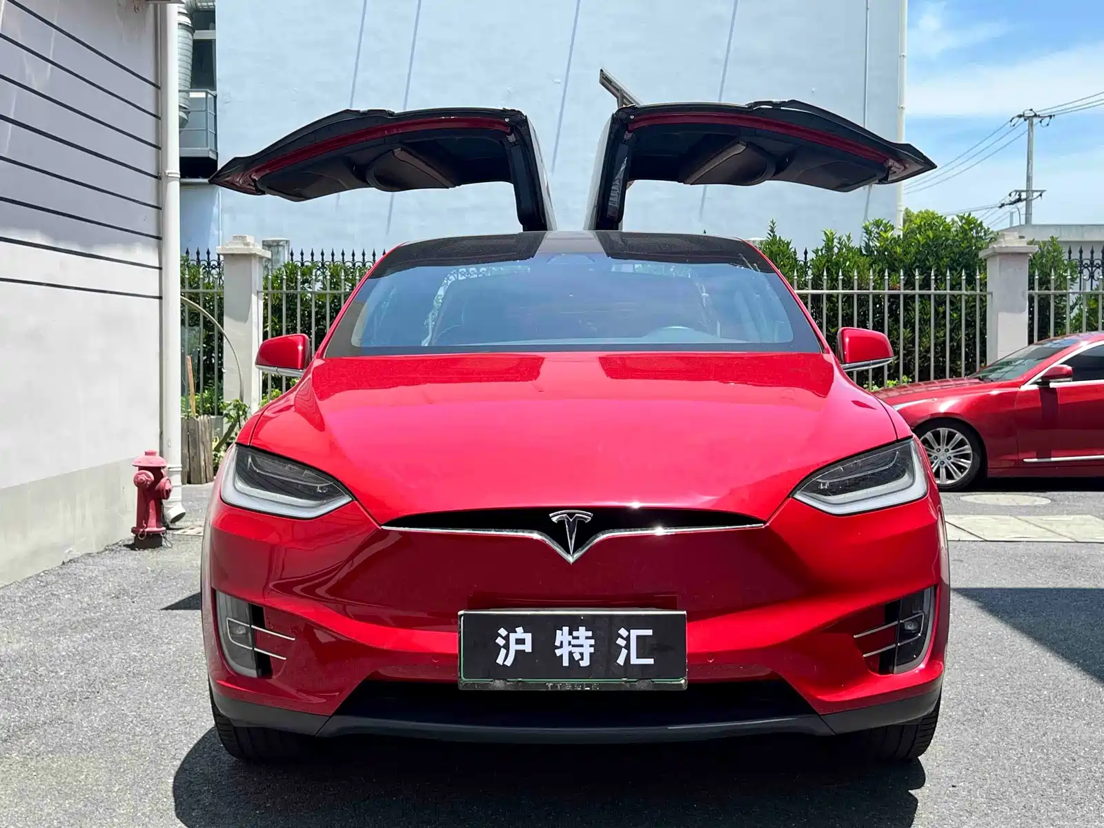 Фото 2 - Tesla Model X